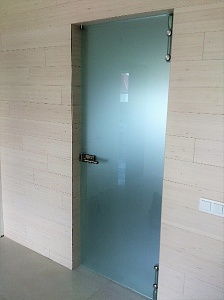 Маятниковая стеклянная дверь МСД12