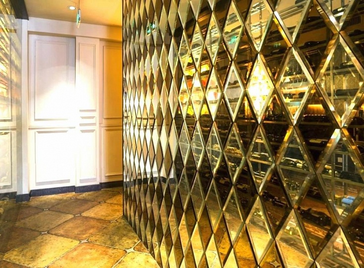 Декоративное зеркальное панно бронза